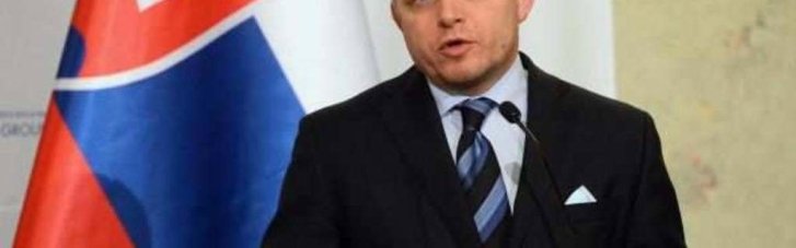 Переговоры с Фицо: Украина получит от Словакии инженерную технику для строительства оборонных рубежей