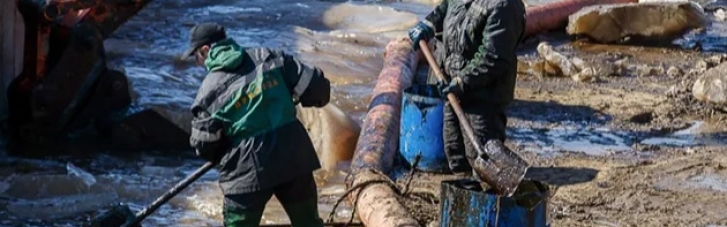 В Росії у річку потрапили десятки тонн нафти (ФОТО, ВІДЕО)