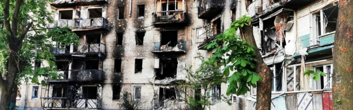 Трагедія в Бучі: у місті почали зносити зруйновані будинки
