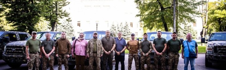 Проект ГеройКар, фонду Руслана Шостака разом з Дніпропетровською ОДА передав ще 10 пікапів 5-ій штурмовій бригаді для контрнаступу ЗСУ