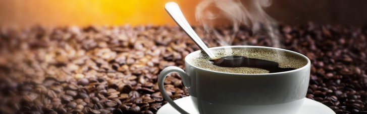 Експерти пояснили, чому не варто вживати каву одразу після сну