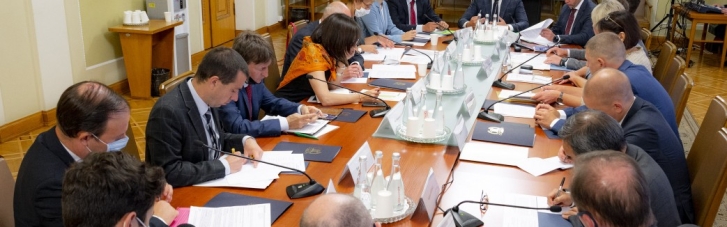 У Зеленського обговорили судову реформу з послами "Великої сімки"