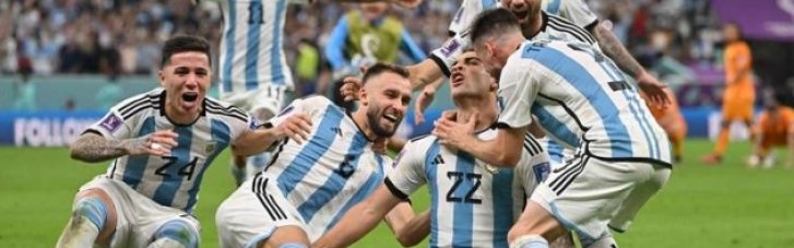 Снова серия пенальти: Аргентина в драматическом поединке обыграла Нидерланды