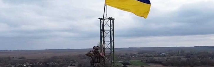 Прикордонники підняли прапор України на КПП на кордоні з РФ