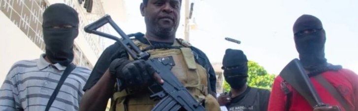 На Гаити банды осадили столицу: в городе идут бои