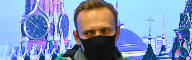 Узник без совести. Кто заказал сеанс жабогадюкинга с участием Навального