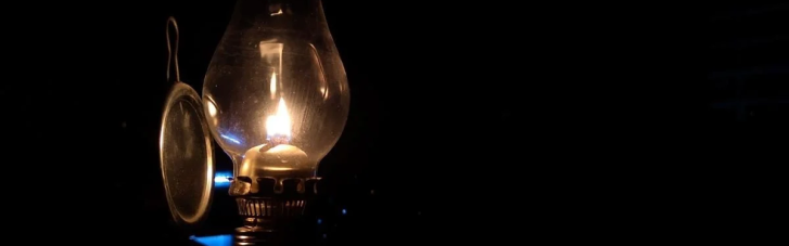 Графіків не існує: в Україні почалися аварійні відключення світла
