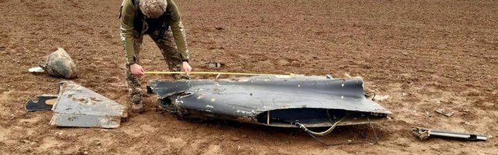 Обломки вражеского беспилотника с несдетонированной боевой частью нашли в Винницкой области