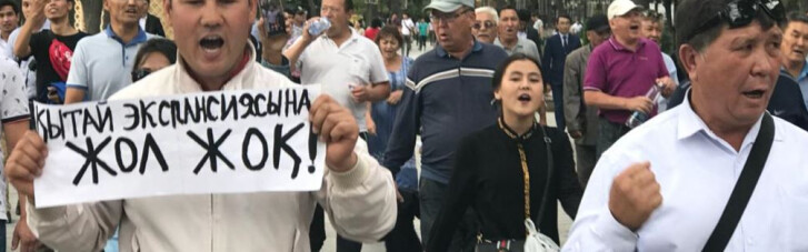 Між Росією і Китаєм. Хто стоїть за масовими протестами в Казахстані