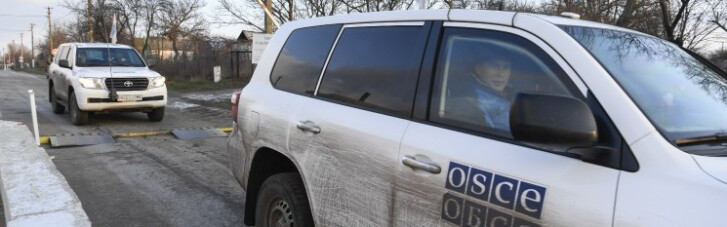 Спостерігачі ОБСЄ зафіксували вибухи в районі Петровського, в СЦКК спростовують