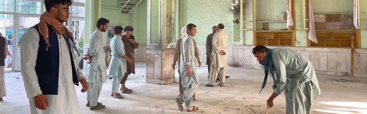 "Ісламська держава" влаштувала черговий теракт в мечеті в Афганістані: десятки загиблих (ВІДЕО)