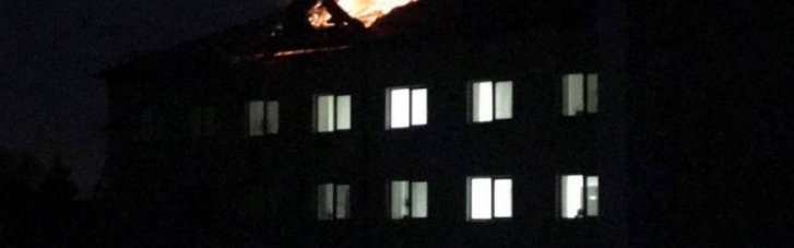 В Волчанске от обстрела загорелась больница, из бомбоубежища эвакуировали 8 человек