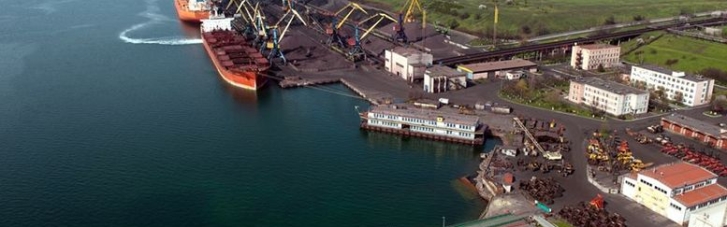 "Вывезти 22 млн т". Зеленский в Давосе призвал создать коридор для экспорта зерна Черным морем