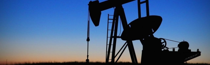 "Велика сімка" все ще хоче встановити стелю цін на російську нафту: заява міністрів