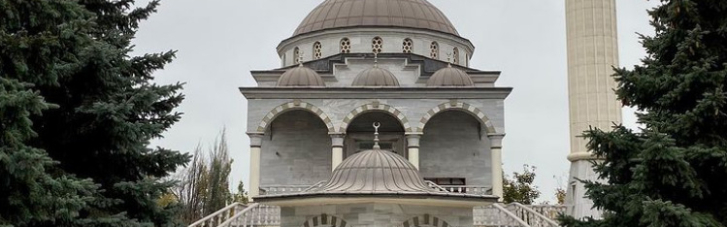 Оккупанты обстреляли мечеть в Мариуполе, где прячутся граждане Турции (ФОТО)