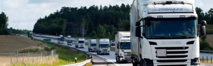 Фермери готують дзеркальну відповідь аграріям Польщі: заблокують в'їзд польських вантажівок в Україну