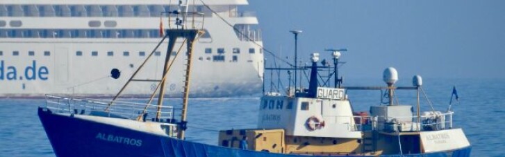 В Іспанії на судні з українськими моряками знайшли 18 тонн наркотиків, є затримані