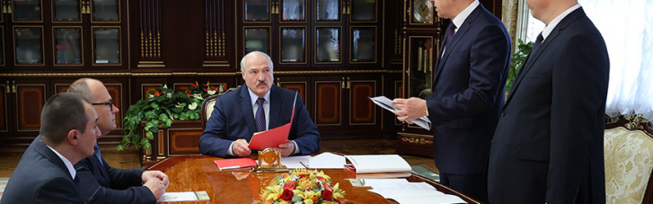 "Тримайте мене семеро". Чому Лукашенко злетів з котушок після візиту в Китай