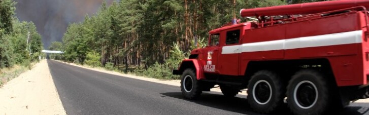 На Луганщині через обстріл знову горить ліс