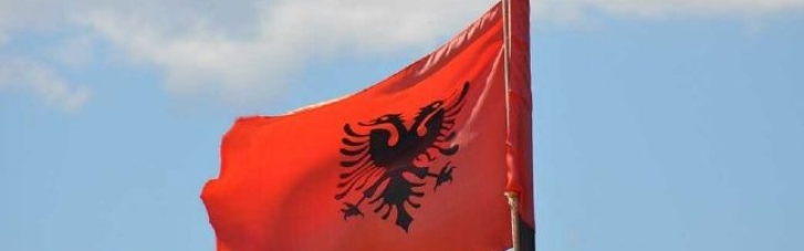 Два россиянина и украинец шпионили за военным заводом в Албании: их задержали