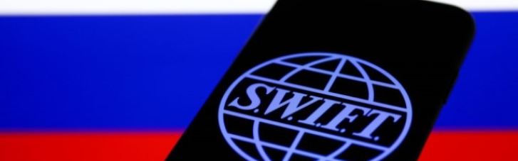 Отключение России от SWIFT в случае нападения – на этапе острых дебатов, — Кулеба