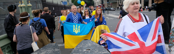 Вісь Київ-Варшава-Лондон. Як Україна та її друзі без НАТО створюють пояс безпеки на Сході