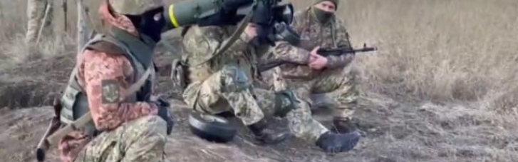 Військові ЗСУ на Донеччині провели бойові стрільби з ПТРК "Javelin" (ВІДЕО)