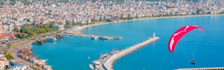 "Подвійні стандарти": Зеленський дорікнув Туреччині за нові маршрути для туристів з Росії