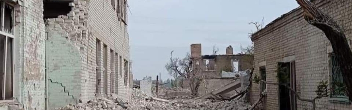 Ракетами та "Ураганами": росіяни обстріляли Чугуїв, околиці Кривого Рогу та "Азот" на Луганщині