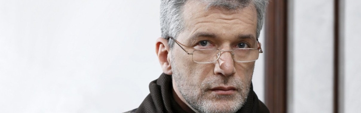 Разбитый висок, синяк под глазом: телеведущий Куликов рассказал о нападении