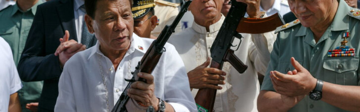 Не пучь глаза, "сукин сын". Зачем Филиппины хотят объявить войну Канаде
