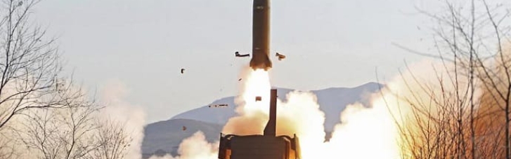 Північна Корея випробувала запуск балістичних ракет з потяга