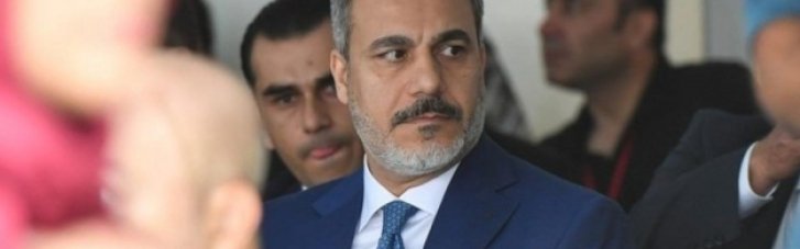 Новым главой МИД Турции стал глава разведки, который помогал увольнять "азовцев"