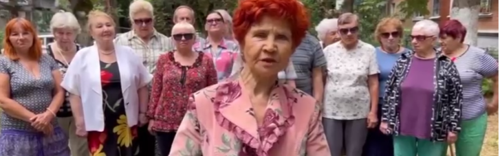 Починають здогадуватися: головна бабуся "загонів Путіна" заспівала пісню українською (ВІДЕО)
