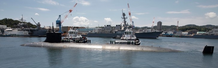 В Тихом океане атомная субмарина США пострадала при столкновении под водой