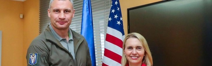 Нам нужно больше современного и самого мощного оружия, — Кличко на встрече с Послом США Бриджит Бринк