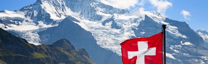 Слідом за ЄС: Швейцарія призупинила спрощений візовий режим із РФ