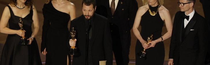 "Хотел бы никогда не снимать этот фильм": режиссер "20 дней в Мариуполе" произнес трогательную речь на вручении "Оскара" (ВИДЕО)