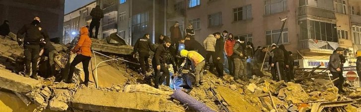 Землетрясение в Турции унесло жизни более 50 человек: Объявлен наивысший уровень тревоги