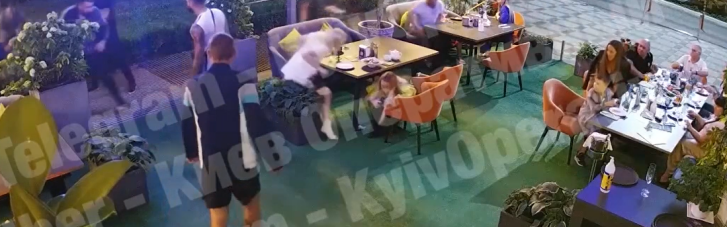 З'явилося відео вчорашньої перестрілки в київському ресторані