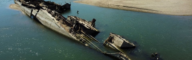 Дунай обмілів через посуху: "вилізли" затонулі кораблі з вибухівкою (ФОТО)