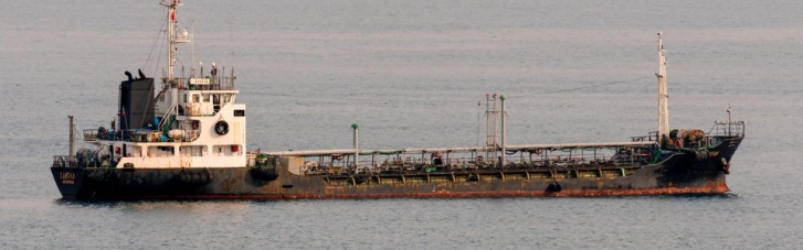 Через санкції у морі застрягла рекордна кількість російської нафти, — Reuters