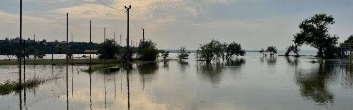 Рівень води в акваторії Миколаєва загалом піднявся на 82 см: Місто укріплюється (ФОТО)