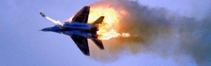 Біля Чернігова збили ще один російський літак (ВІДЕО)