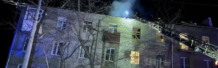 Ночью россияне атаковали Харьков: есть попадания в многоэтажку, четыре человека погибли