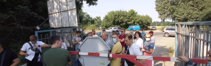 СБУ обыскивает самую большую мусорную свалку Киева