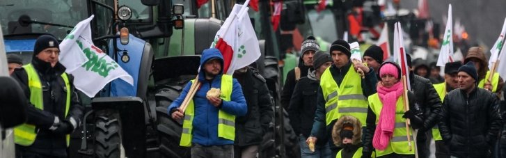 По всей территории страны: польские фермеры анонсировали на среду сотни акций