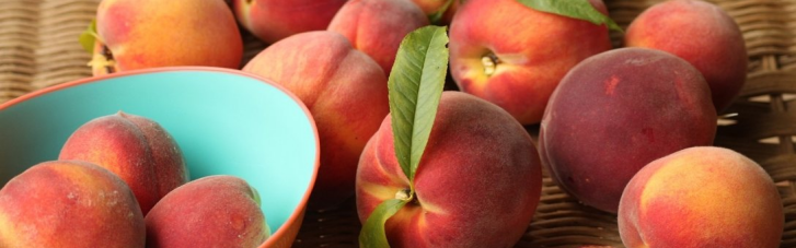 Дев'ять причин негайно купити персики: чим корисний літній фрукт