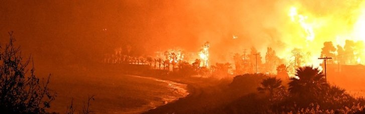 Самая масштабная эвакуация: горит греческий остров Родос (ВИДЕО)