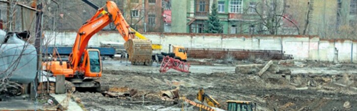 Почему "Киевгорстрой" ничего не построит на месте Сенного рынка